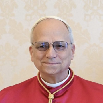 Retrato del Papa León XIV sonriendo
